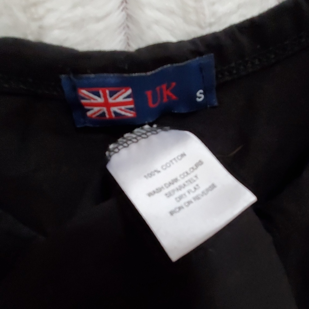 UK London multicolor scenic stamp landmark graphics black cap sleeve tee XS SM - Picture 4 of 8